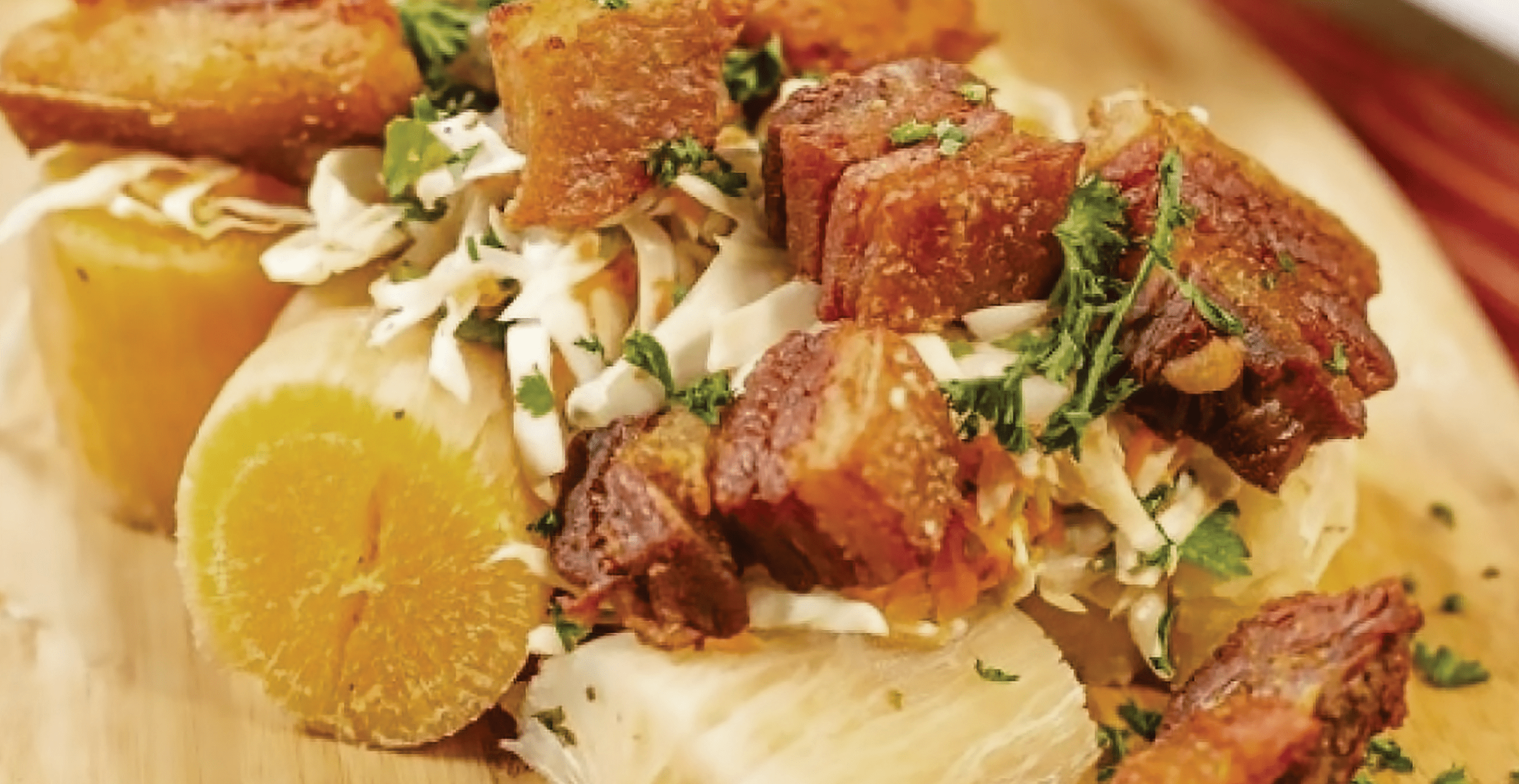 Yuca con chicharrón / Cassava with pork rinds