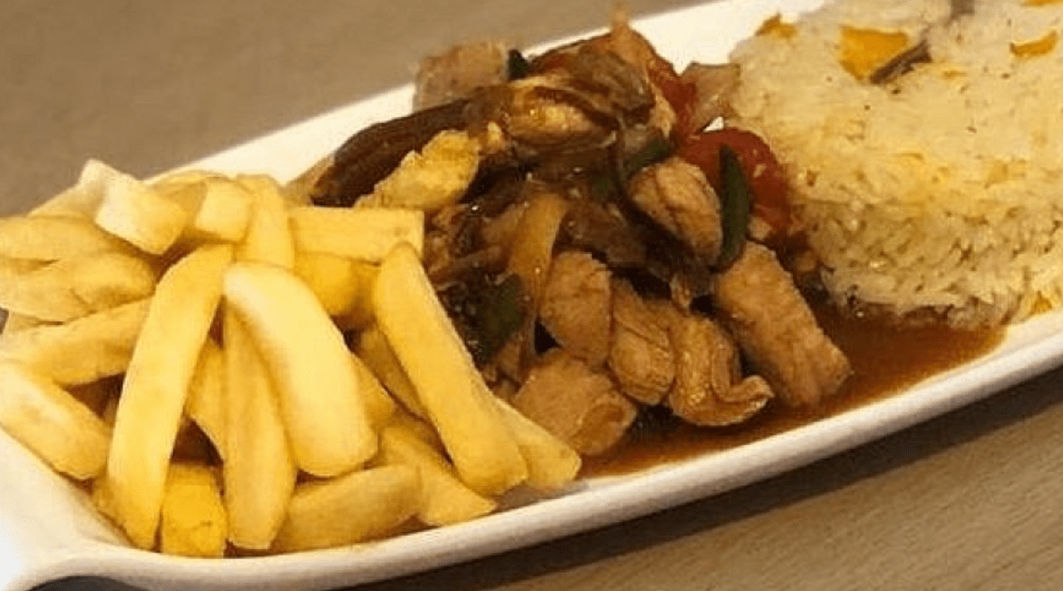 Pollo salteado con papitas / stir fry chicken with fries